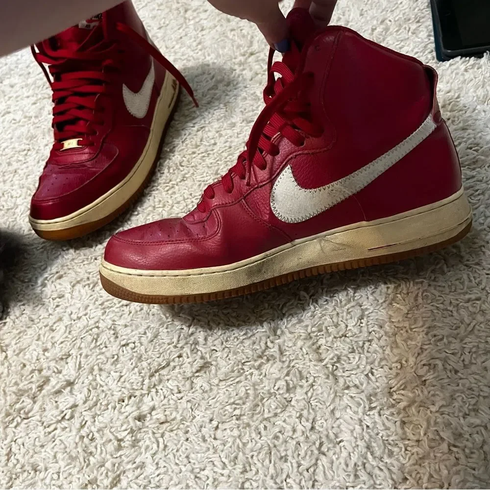 Mens Nike Air Force One Hi High Gym Red Perforated size 13
